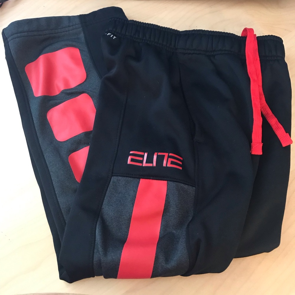 ❌SOLD❌ 
Nike Elite Pants Black/Red Size XS
